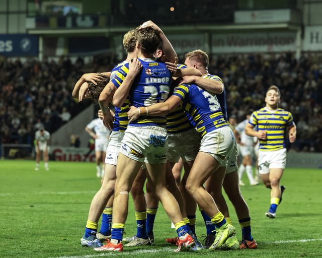 Arron Lindop of Warrington Wolves celebrates his try during the Betfred Super League round 27 match Warrington Wolves vs Toulouse Olympique at The Halliwell Jones Stadium, Warrington, United Kingdom on 11 September 2026

(Photo by Mark Cosgrove/News Images)