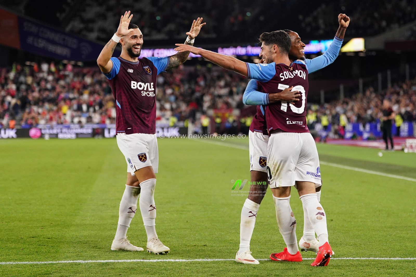 Manor Solomon of West Ham United scores to make it 6-0 during the Sky Bet Championship match West Ham United vs Wrexham at London Stadium, London, United Kingdom on 11 September 2026

(Photo by Harvey Murphy/News Images)