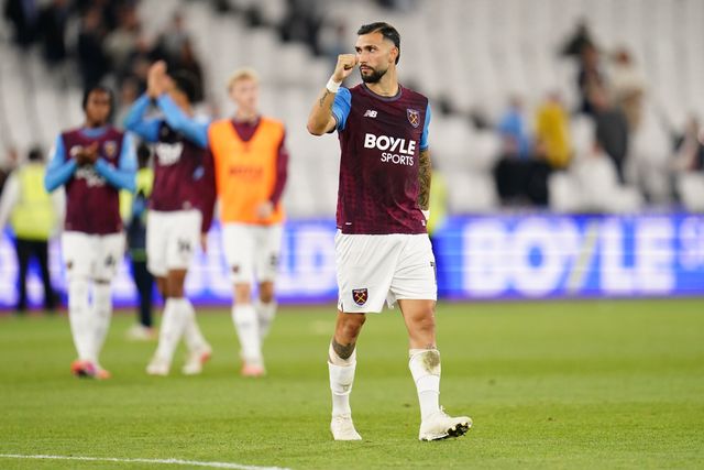Valentin Castellanos of West Ham United celebrates 6-0 win at full time with home support during the Sky Bet Championship match West Ham United vs Wrexham at London Stadium, London, United Kingdom on 11 September 2026

(Photo by Harvey Murphy/News Images)