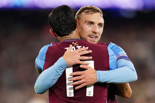 Valentin Castellanos of West Ham United and Jarrod Bowen of West Ham United celebrate goal during the Sky Bet Championship match West Ham United vs Wrexham at London Stadium, London, United Kingdom on 11 September 2026

(Photo by Harvey Murphy/News Images)