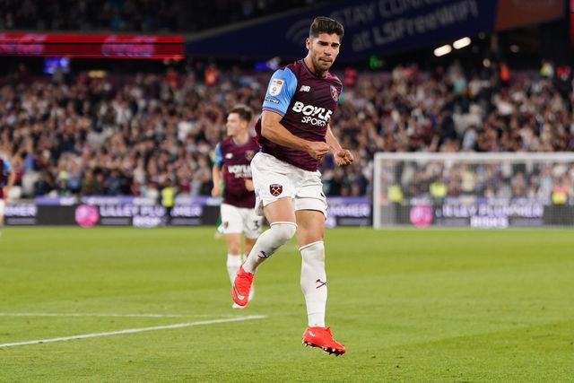 Manor Solomon of West Ham United celebrates his goal during the Sky Bet Championship match West Ham United vs Wrexham at London Stadium, London, United Kingdom on 11 September 2026

(Photo by Harvey Murphy/News Images)