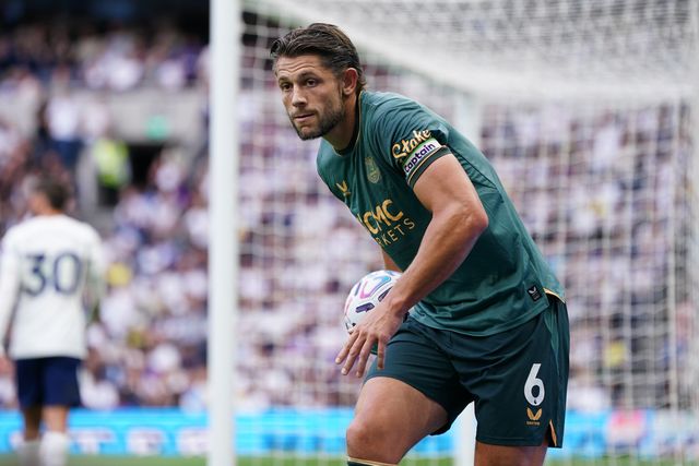 James Tarkowski of Everton during the Premier League match Tottenham Hotspur vs Everton at Tottenham Hotspur Stadium, London, United Kingdom on 12 September 2026

(Photo by Harvey Murphy/News Images)