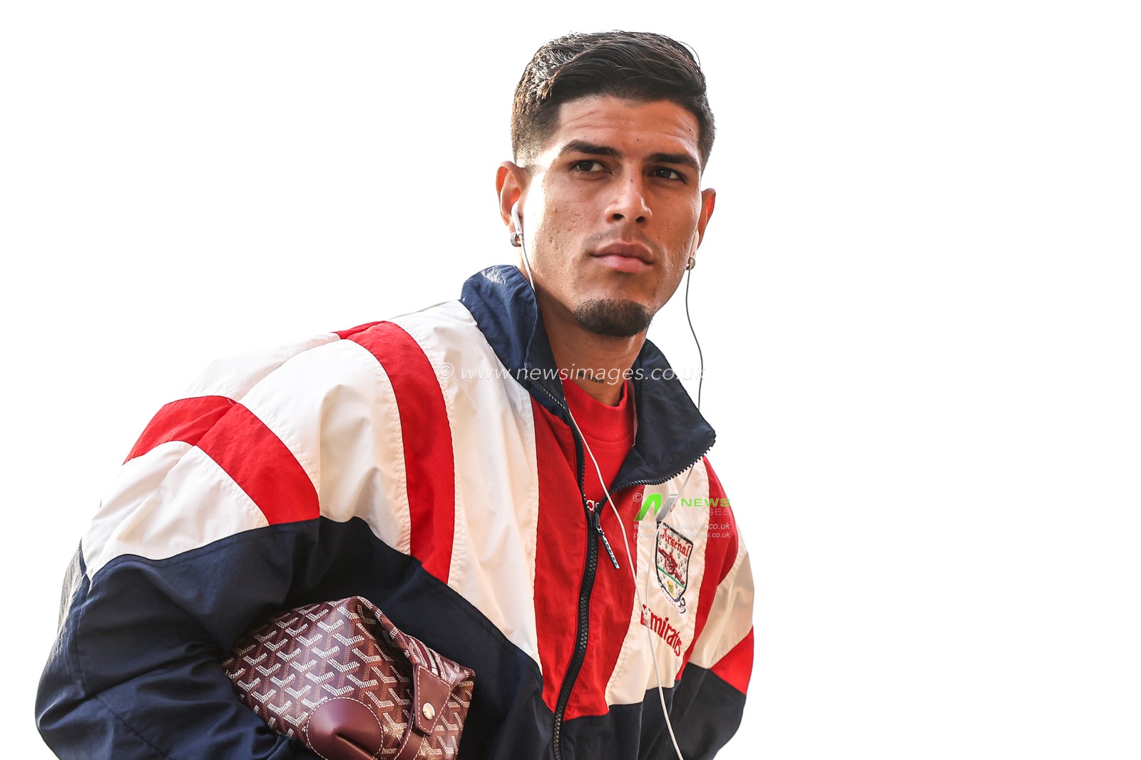 Piero Hincapie of Arsenal arrives during the Premier League match Sunderland vs Arsenal at Stadium Of Light, Sunderland, United Kingdom on 12 September 2026

(Photo by Alfie Cosgrove/News Images)