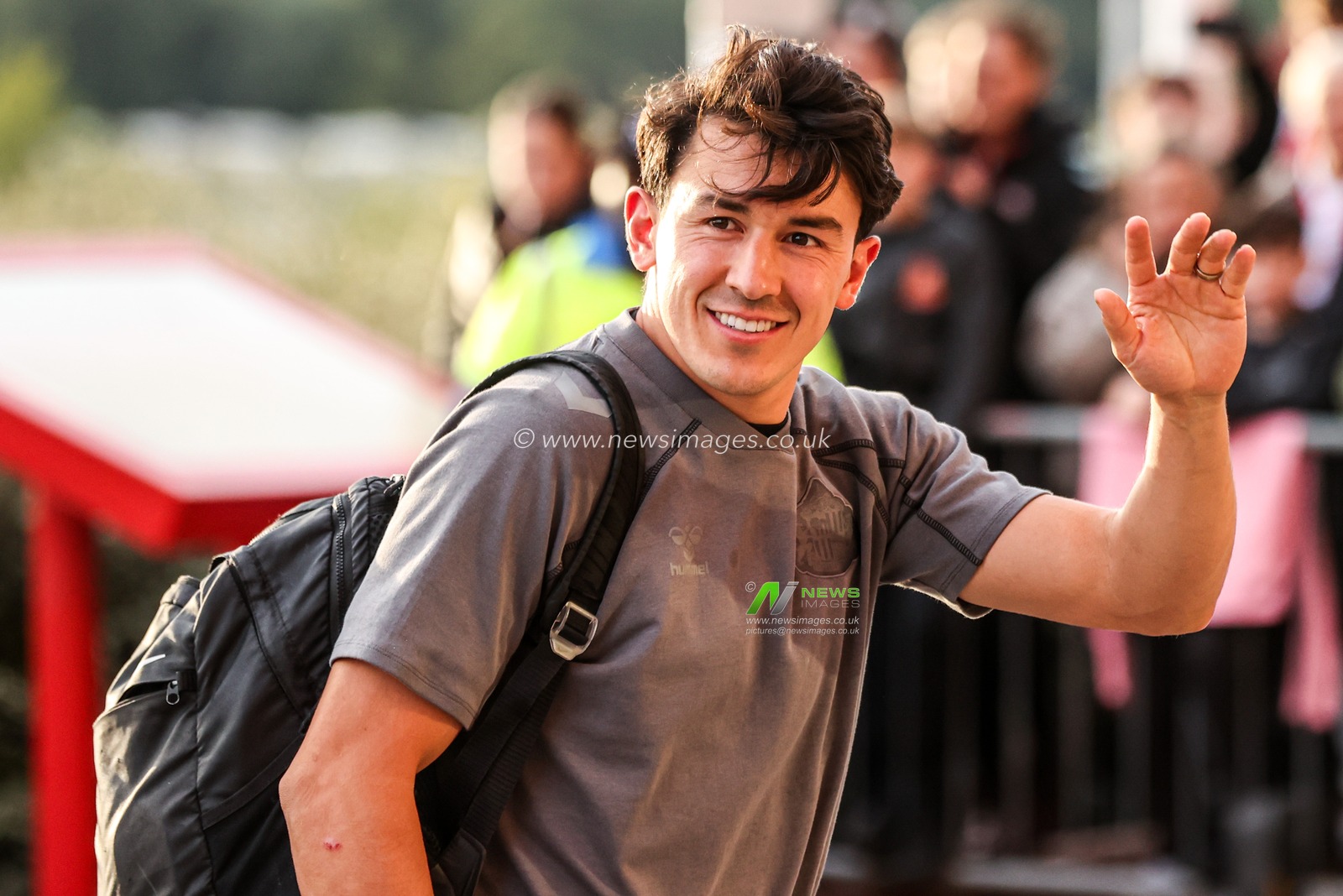 Luke O'Nien of Sunderland arrives during the Premier League match Sunderland vs Arsenal at Stadium Of Light, Sunderland, United Kingdom on 12 September 2026

(Photo by Alfie Cosgrove/News Images)