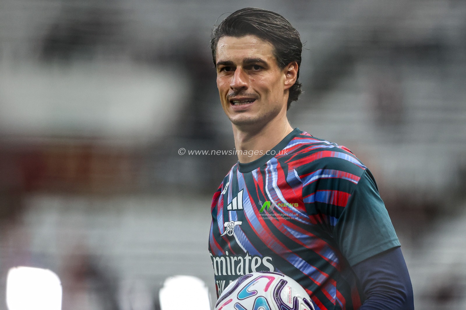 Arsenal goalkeeper Kepa Arrizabalaga in the pregame warmup session during the Premier League match Sunderland vs Arsenal at Stadium Of Light, Sunderland, United Kingdom on 12 September 2026

(Photo by Alfie Cosgrove/News Images)
