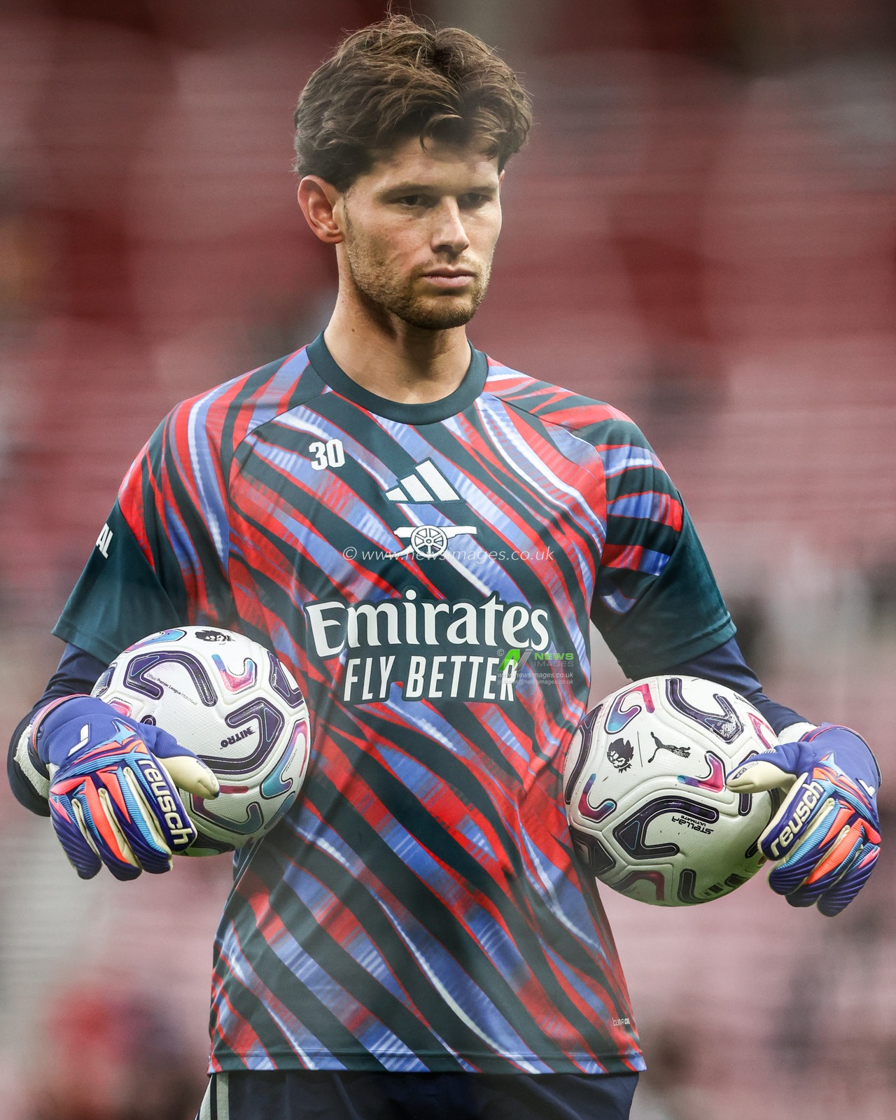 Arsenal goalkeeper Illan Meslier in the pregame warmup session during the Premier League match Sunderland vs Arsenal at Stadium Of Light, Sunderland, United Kingdom on 12 September 2026

(Photo by Alfie Cosgrove/News Images)