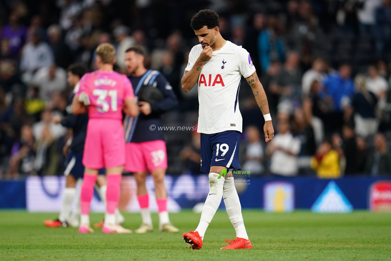 Dominic Solanke of Tottenham Hotspur at full time during the Premier League match Tottenham Hotspur vs Everton at Tottenham Hotspur Stadium, London, United Kingdom on 12 September 2026

(Photo by Harvey Murphy/News Images)