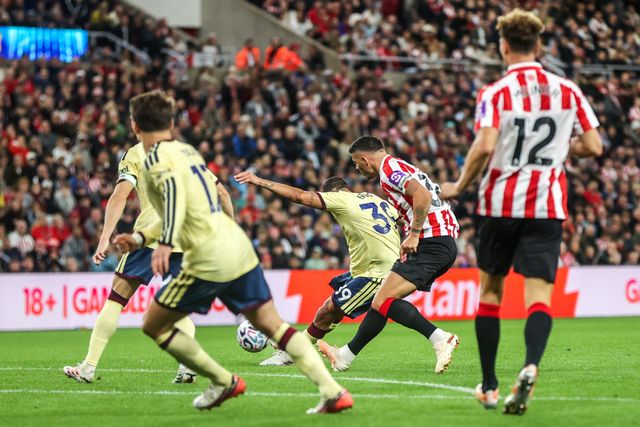 Bruno Guimaraes of Arsenal scores to make it 0-1 during the Premier League match Sunderland vs Arsenal at Stadium Of Light, Sunderland, United Kingdom on 12 September 2026

(Photo by Alfie Cosgrove/News Images)