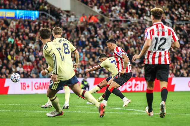 Malick Fofana of Sunderland scores to make it 0-1 during the Premier League match Sunderland vs Arsenal at Stadium Of Light, Sunderland, United Kingdom on 12 September 2026

(Photo by Alfie Cosgrove/News Images)