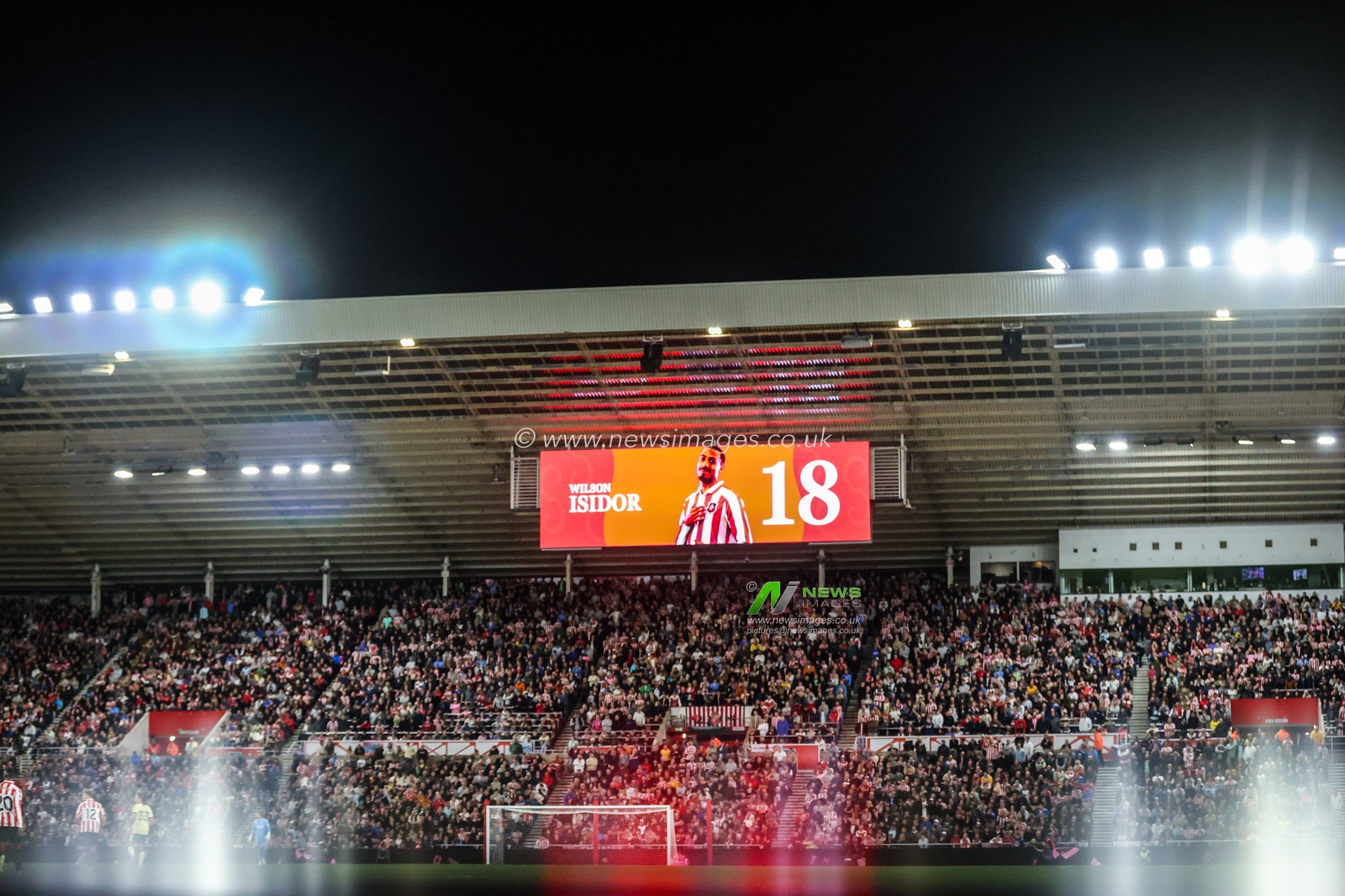 Wilson Isidor of Sunderland is substituted on during the Premier League match Sunderland vs Arsenal at Stadium Of Light, Sunderland, United Kingdom on 12 September 2026

(Photo by Alfie Cosgrove/News Images)