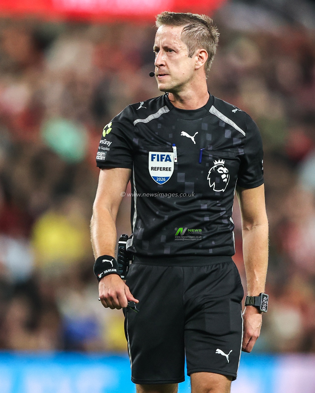 Referee John Brooks during the Premier League match Sunderland vs Arsenal at Stadium Of Light, Sunderland, United Kingdom on 12 September 2026

(Photo by Alfie Cosgrove/News Images)