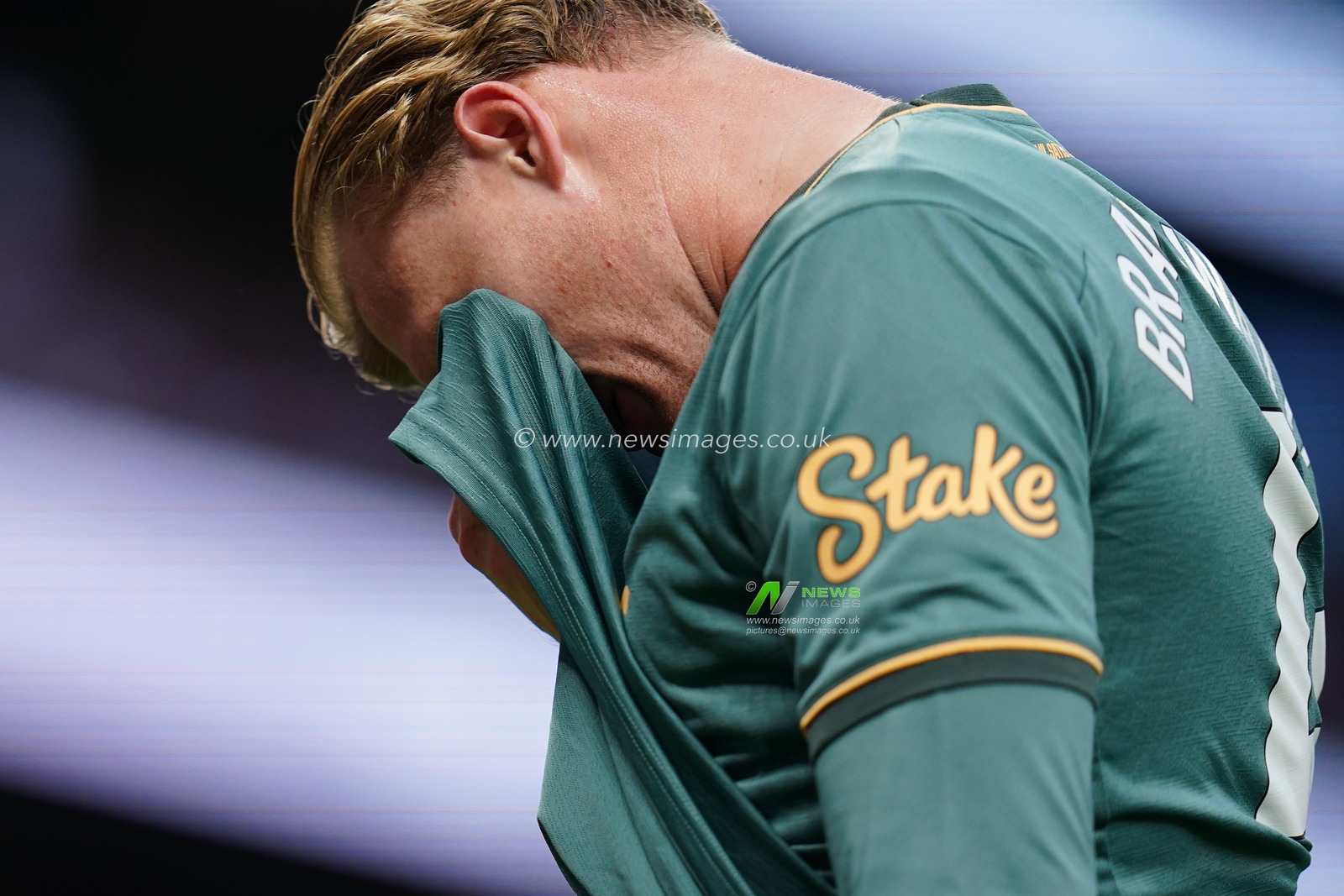 Jarrad Branthwaite of Everton during the Premier League match Tottenham Hotspur vs Everton at Tottenham Hotspur Stadium, London, United Kingdom on 12 September 2026

(Photo by Harvey Murphy/News Images)