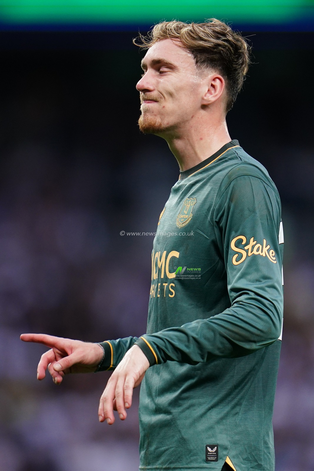 James Garner of Everton during the Premier League match Tottenham Hotspur vs Everton at Tottenham Hotspur Stadium, London, United Kingdom on 12 September 2026

(Photo by Harvey Murphy/News Images)