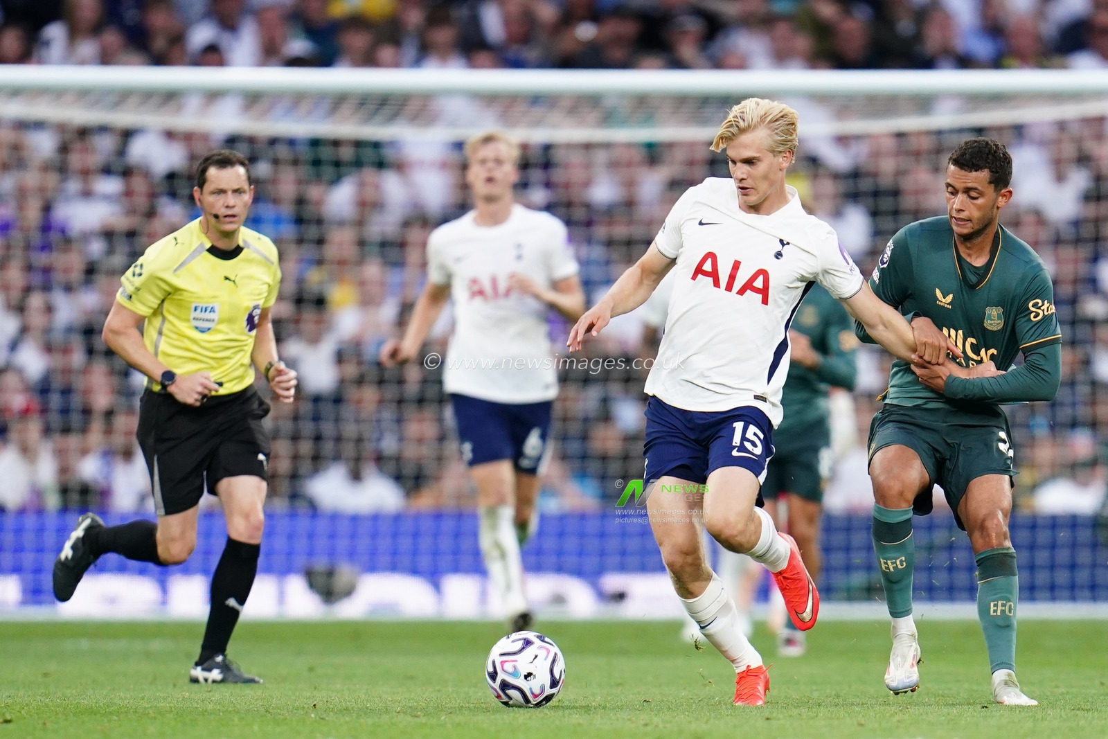 during the Premier League match Tottenham Hotspur vs Everton at Tottenham Hotspur Stadium, London, United Kingdom on 12 September 2026

(Photo by Harvey Murphy/News Images)