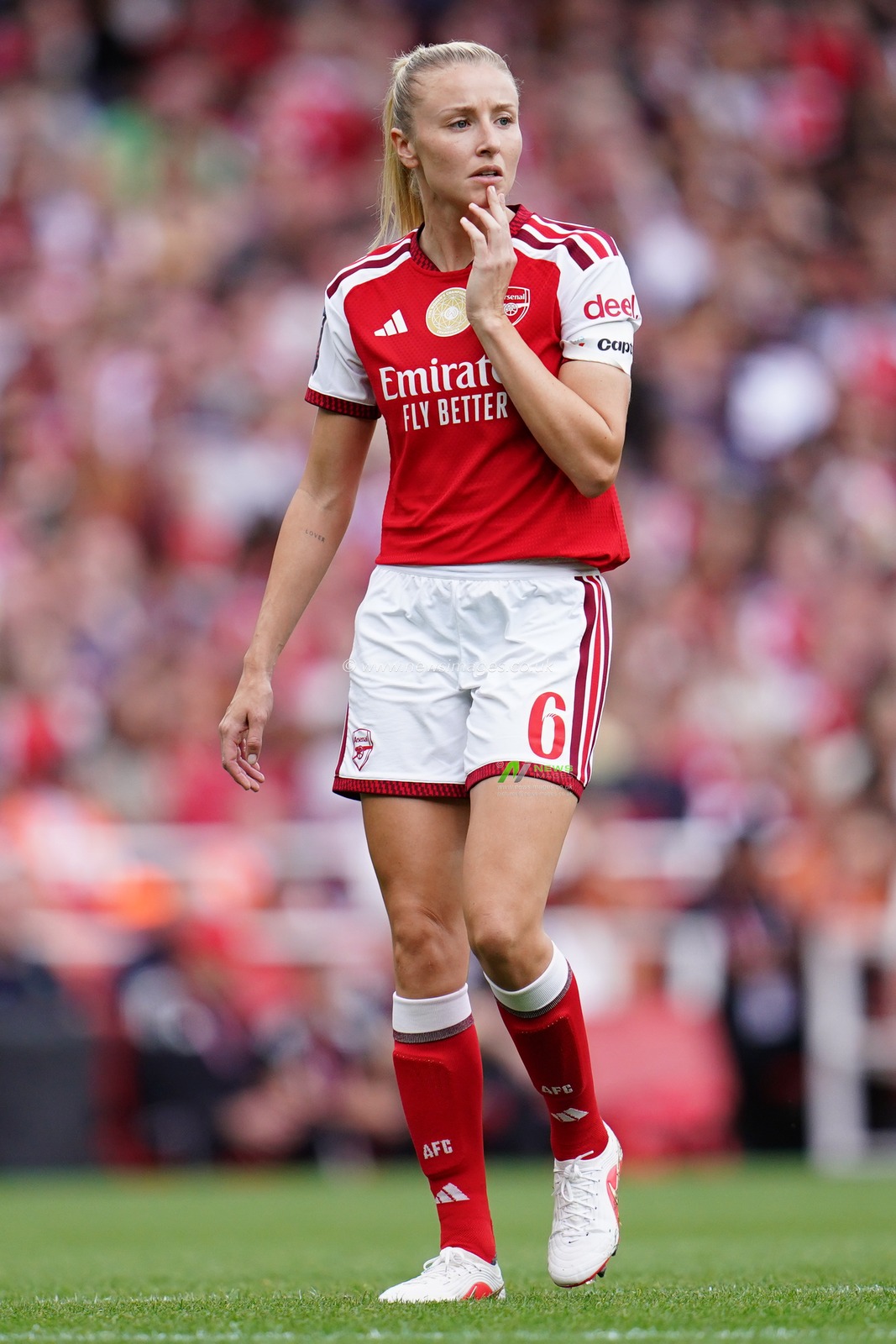 Leah Williamson of Arsenal during the Women's Super League match Arsenal vs Crystal Palace at Emirates, London, United Kingdom on 13 September 2026

(Photo by Harvey Murphy/News Images)