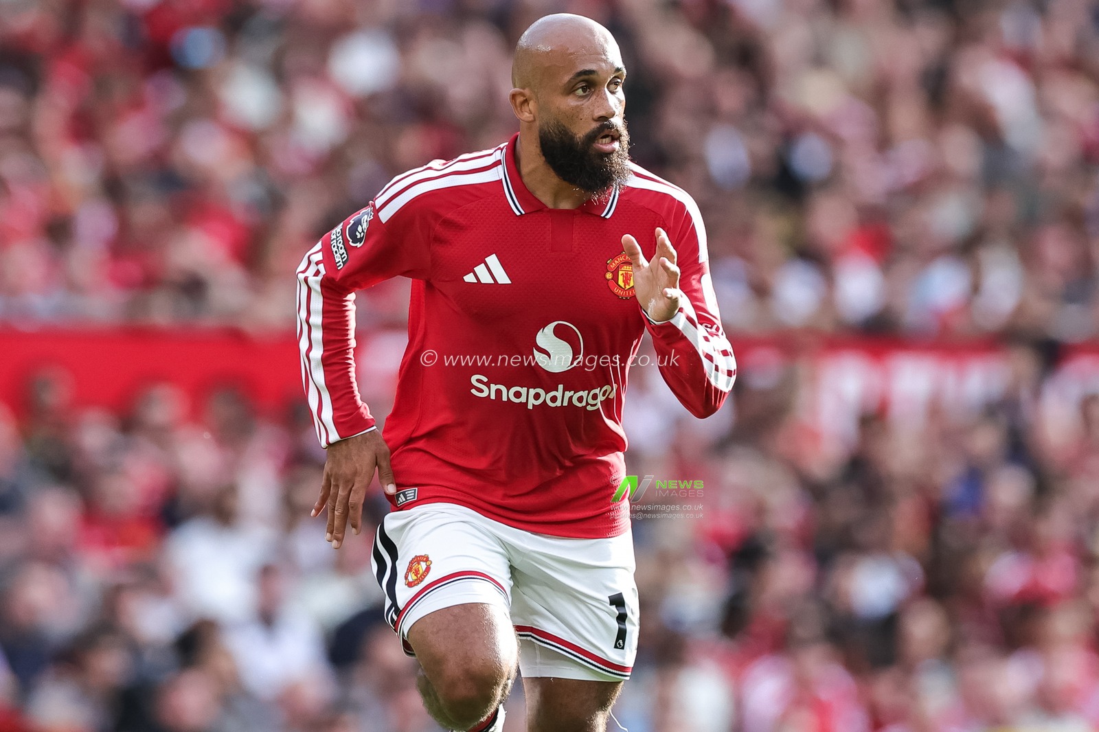 Bryan Mbeumo of Manchester United in action during the Premier League match Manchester United vs Manchester City at Old Trafford, Manchester, United Kingdom on 13 September 2026

(Photo by Mark Cosgrove/News Images)