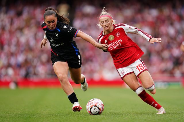 Chloe Kelly of Arsenal and Jamie-Lee Napier of Crystal Palace during the Women's Super League match Arsenal vs Crystal Palace at Emirates, London, United Kingdom on 13 September 2026

(Photo by Harvey Murphy/News Images)