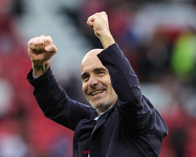 Enzo Maresca manager of Manchester City celebrate the 0-1 win with the fans during the Premier League match Manchester United vs Manchester City at Old Trafford, Manchester, United Kingdom on 13 September 2026

(Photo by Mark Cosgrove/News Images)