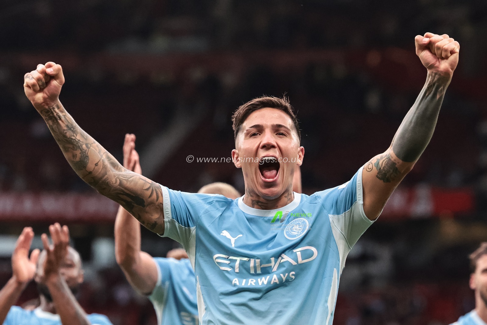 Enzo Fernandez of Manchester City celebrates the 0-1 win with the fans during the Premier League match Manchester United vs Manchester City at Old Trafford, Manchester, United Kingdom on 13 September 2026

(Photo by Mark Cosgrove/News Images)