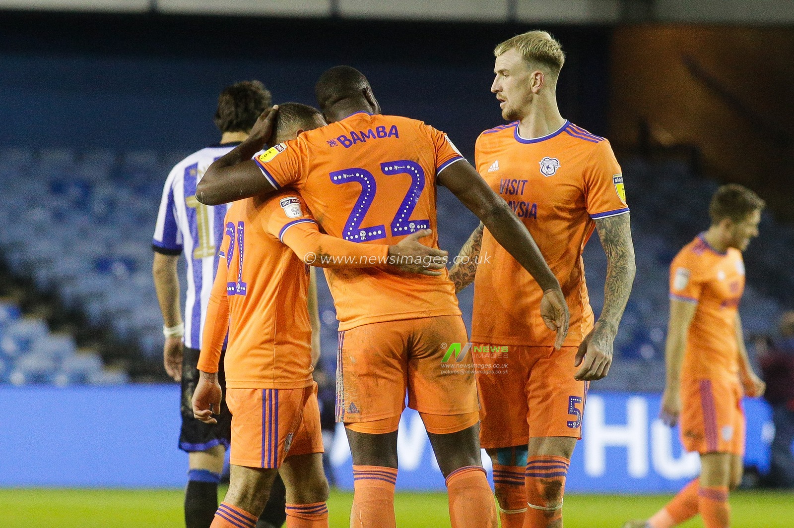 29th December 2019, Hillsborough, Sheffield, England; Sky Bet Championship, Sheffield Wednesday v Cardiff City : Cardiff plays celebrate winning 

Credit: Kurt Fairhurst/News Images