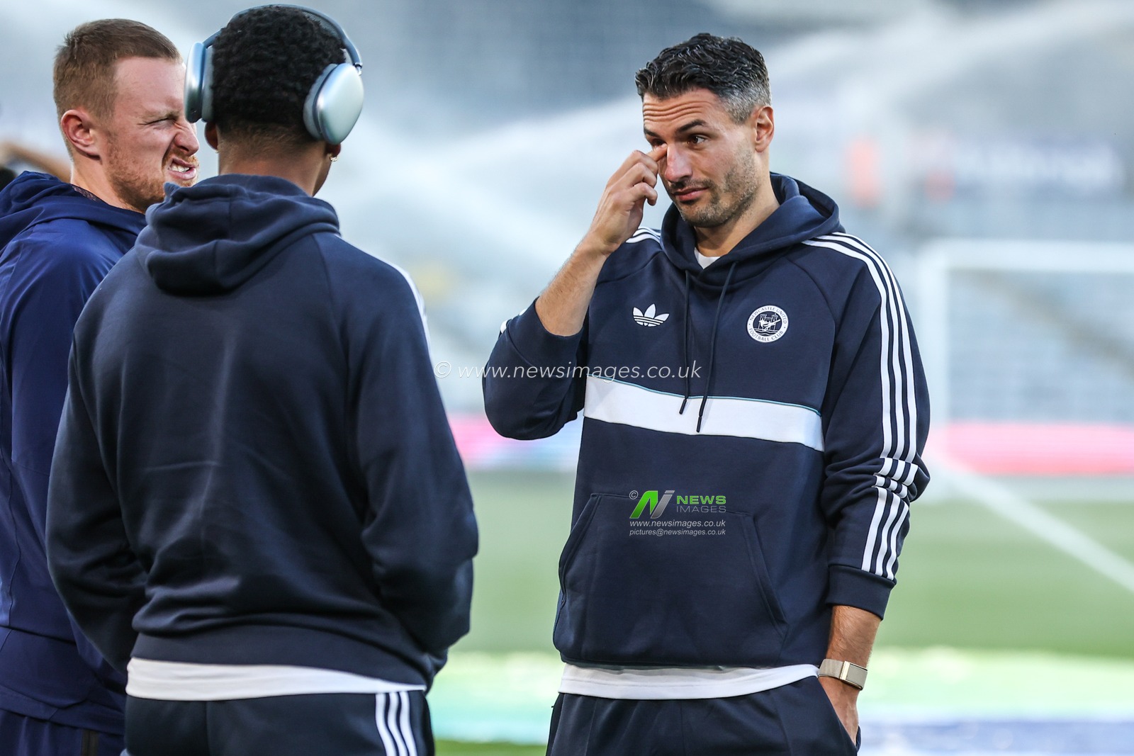 Fabian Schar of Newcastle United arrives during the Premier League match Leeds United vs Newcastle Untied at Elland Road, Leeds, United Kingdom on 14 September 2026

(Photo by Alfie Cosgrove/News Images)