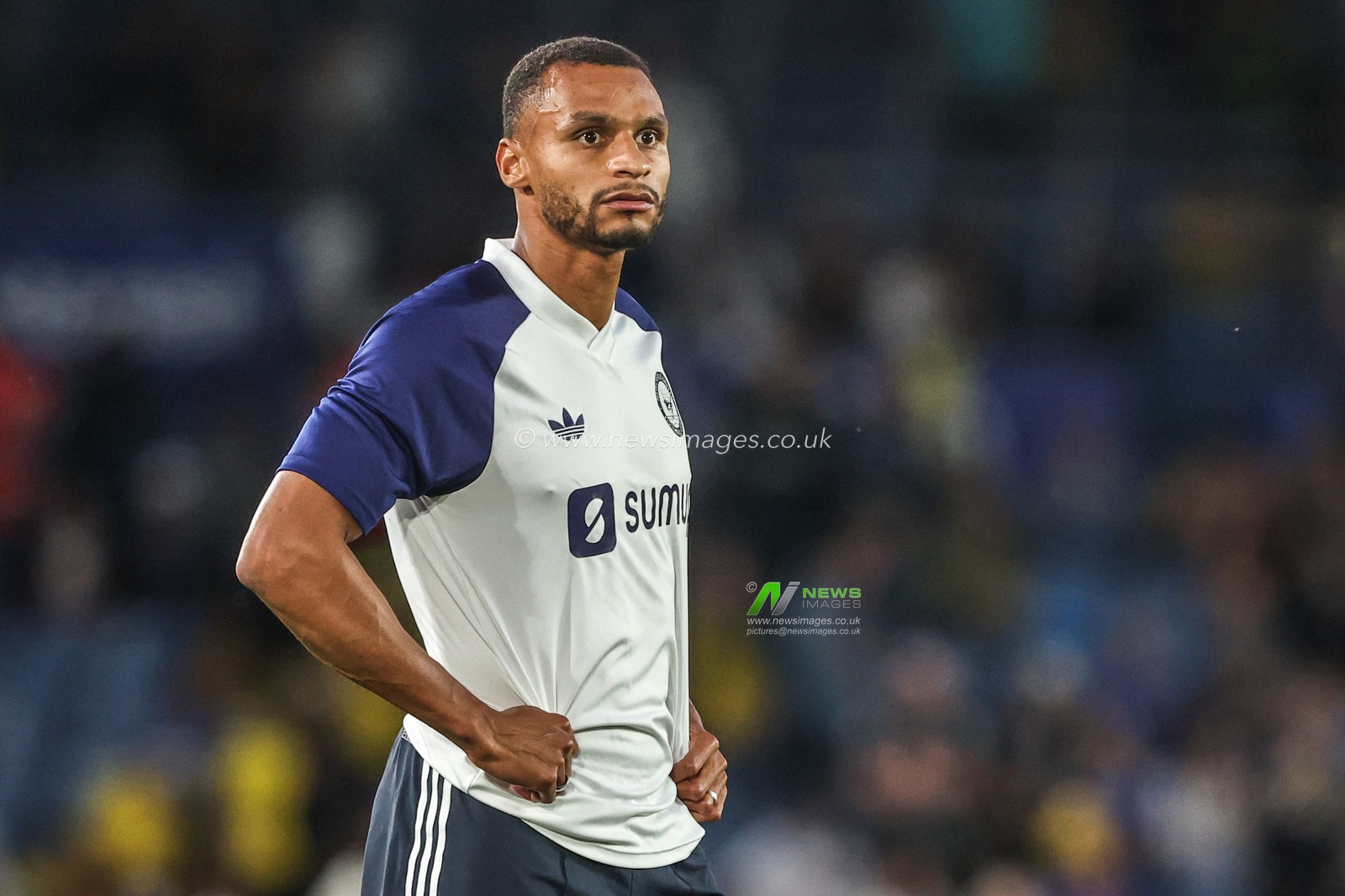 Jacob Murphy of Newcastle United in the pregame warmup session during the Premier League match Leeds United vs Newcastle Untied at Elland Road, Leeds, United Kingdom on 14 September 2026

(Photo by Alfie Cosgrove/News Images)
