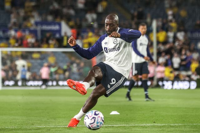Yoane Wissa of Newcastle United in the pregame warmup session during the Premier League match Leeds United vs Newcastle Untied at Elland Road, Leeds, United Kingdom on 14 September 2026

(Photo by Alfie Cosgrove/News Images)