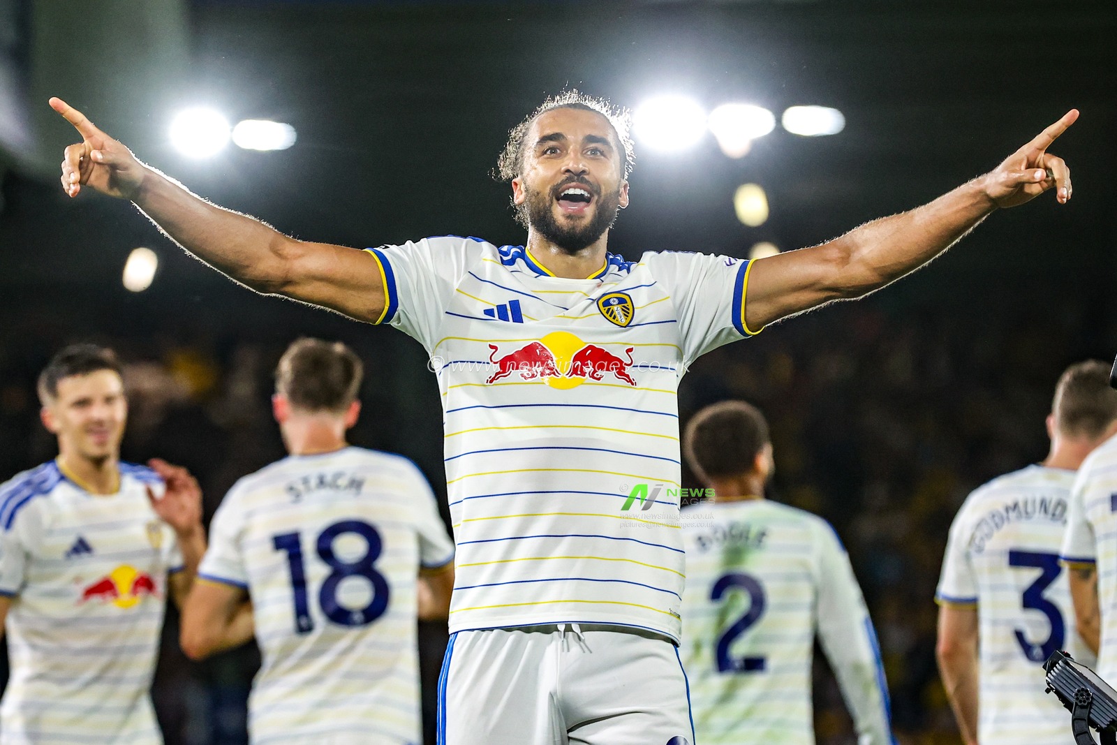 Dominic Calvert-Lewin of Leeds United celebrates his goal to make it 3-0 during the Premier League match Leeds United vs Newcastle Untied at Elland Road, Leeds, United Kingdom on 14 September 2026

(Photo by Alfie Cosgrove/News Images)
