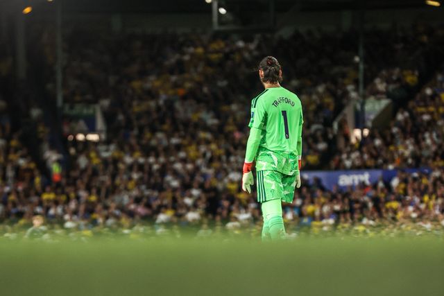 Leeds United goalkeeper James Trafford in action during the Premier League match Leeds United vs Newcastle Untied at Elland Road, Leeds, United Kingdom on 14 September 2026

(Photo by Alfie Cosgrove/News Images)