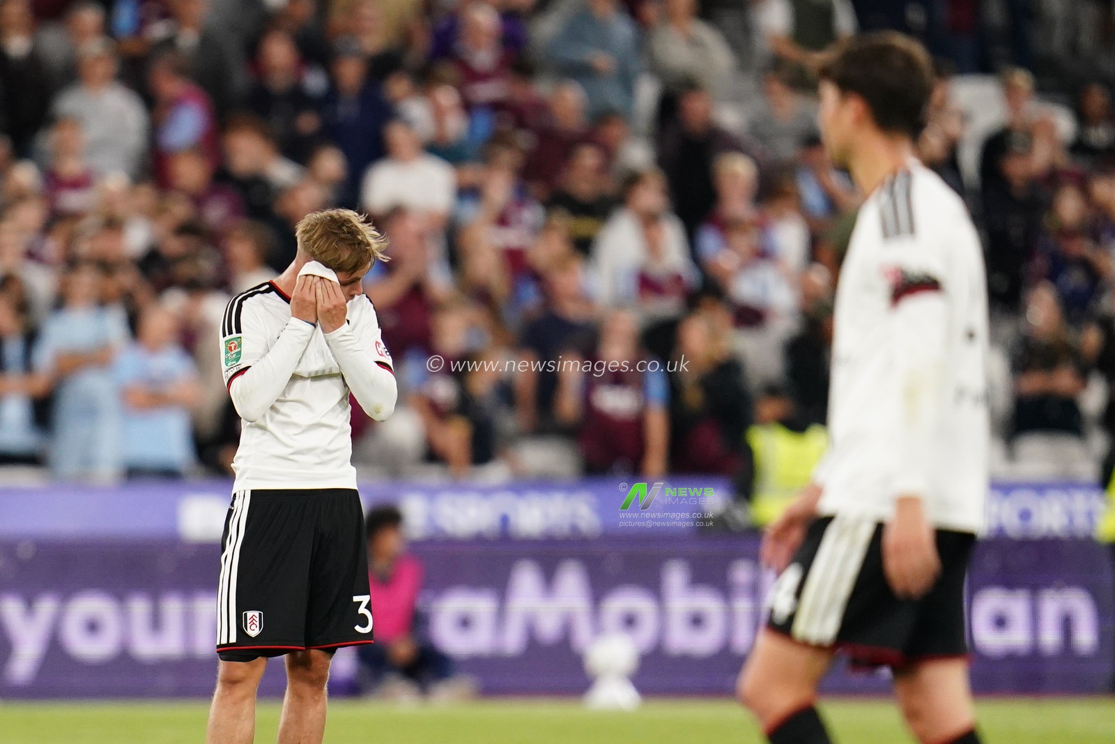 Emile Smith Rowe of Fulham during the Carabao Cup round 3 match West Ham United vs Fulham at London Stadium, London, United Kingdom on 15 September 2026

(Photo by Harvey Murphy/News Images)