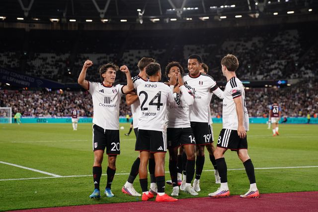 Fulham players celebrate 2-3 lead during the Carabao Cup round 3 match West Ham United vs Fulham at London Stadium, London, United Kingdom on 15 September 2026

(Photo by Harvey Murphy/News Images)