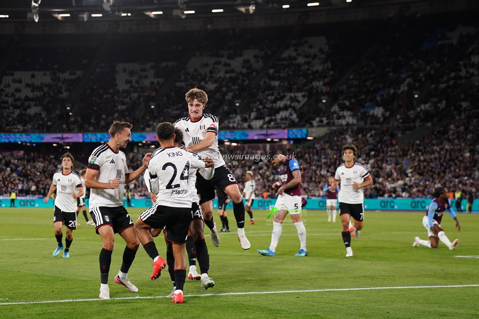 Carabao Cup round 3 West Ham United v Fulham