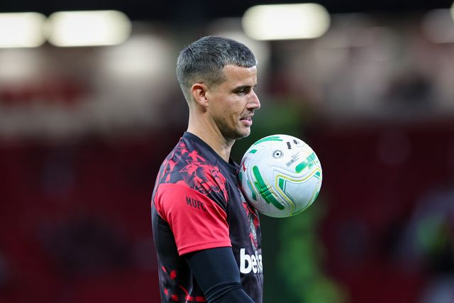 Manchester United goalkeeper Karl Darlow in the pregame warmup session  during the Carabao Cup round 3 match Manchester United vs Brighton & Hove Albion at Old Trafford, Manchester, United Kingdom on 16 September 2026

(Photo by Mark Cosgrove/News Images)