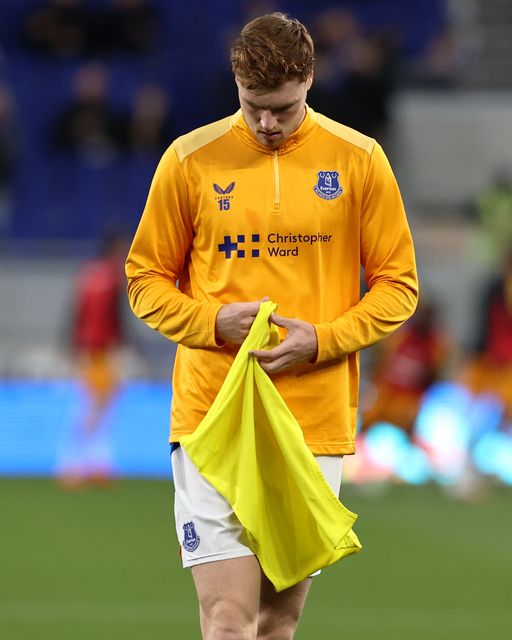 Jake O'Brien of Everton in the pregame warmup session during the Carabao Cup round 3 match Everton vs Wolverhampton Wanderers at Hill Dickinson Stadium, Liverpool, United Kingdom on 16 September 2026

(Photo by Alfie Cosgrove/News Images)