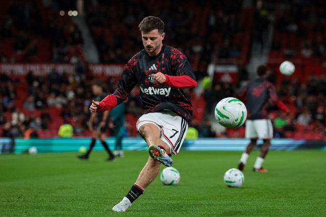 Mason Mount of Manchester United in the pregame warmup session  during the Carabao Cup round 3 match Manchester United vs Brighton & Hove Albion at Old Trafford, Manchester, United Kingdom on 16 September 2026

(Photo by Mark Cosgrove/News Images)