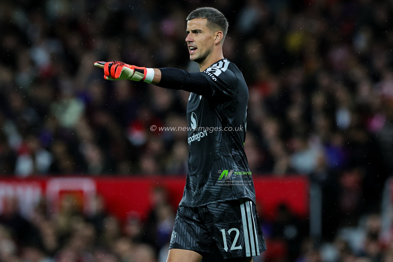 Manchester United goalkeeper Karl Darlow in action during the Carabao Cup round 3 match Manchester United vs Brighton & Hove Albion at Old Trafford, Manchester, United Kingdom on 16 September 2026

(Photo by Mark Cosgrove/News Images)