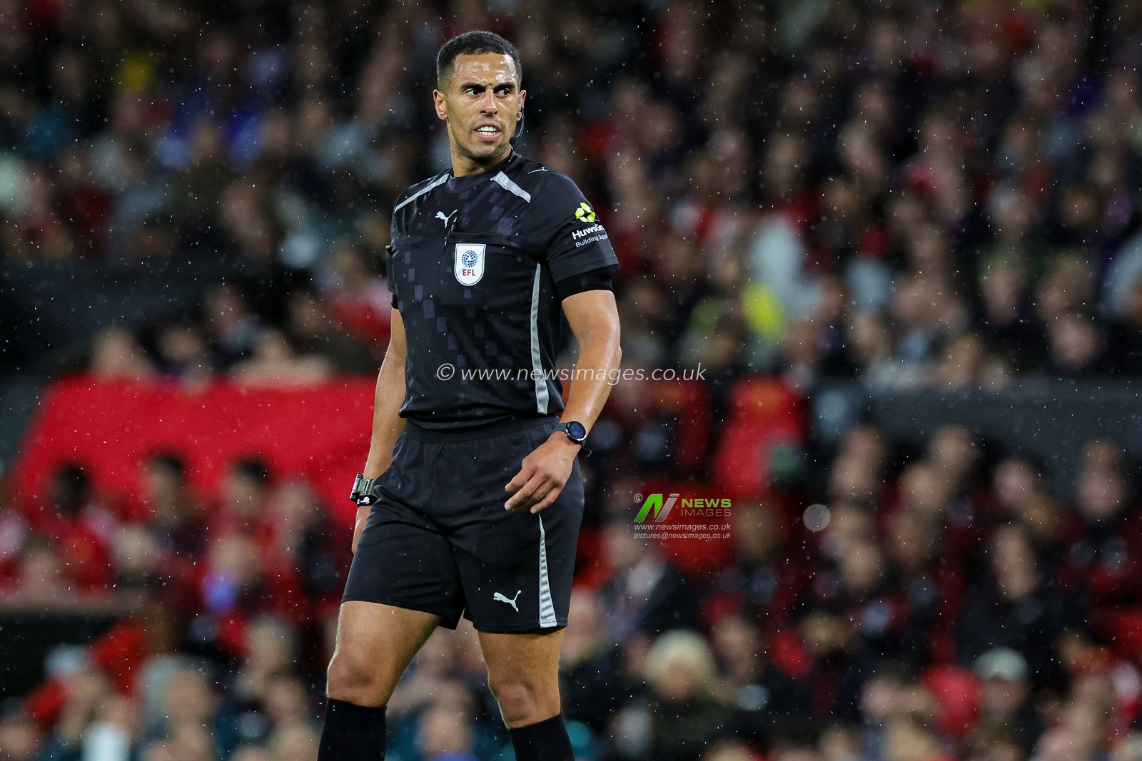 Refree Farai Hallam in action during the Carabao Cup round 3 match Manchester United vs Brighton & Hove Albion at Old Trafford, Manchester, United Kingdom on 16 September 2026

(Photo by Mark Cosgrove/News Images)