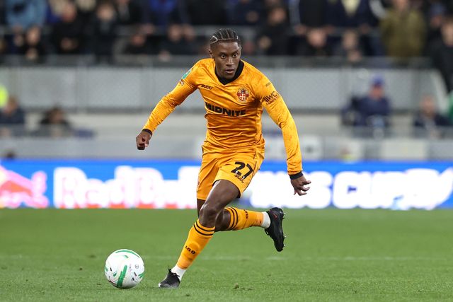 Jean-Ricner Bellegarde of Wolverhampton Wanderers breaks with the ball during the Carabao Cup round 3 match Everton vs Wolverhampton Wanderers at Hill Dickinson Stadium, Liverpool, United Kingdom on 16 September 2026

(Photo by Alfie Cosgrove/News Images)