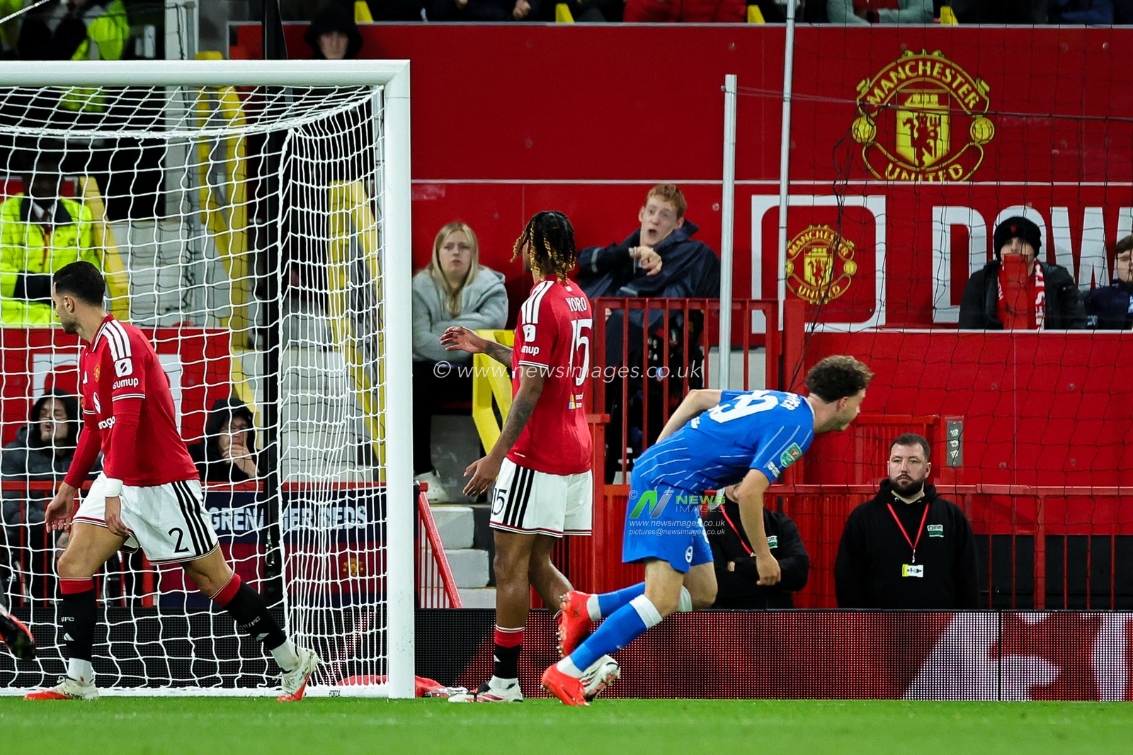 Maxim De Cuyper of Brighton & Hove Albion celebrates his goal to make it  2-3 during the Carabao Cup round 3 match Manchester United vs Brighton & Hove Albion at Old Trafford, Manchester, United Kingdom on 16 September 2026

(Photo by Mark Cosgrove/News Images)