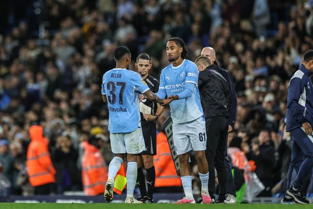 Goalscorer Allan of Manchester City is substituted off for Kaden Braithwaite of Manchester City during the Carabao Cup round 3 match Manchester City vs Norwich City at Etihad Stadium, Manchester, United Kingdom on 17 September 2026

(Photo by Mark Cosgrove/News Images)