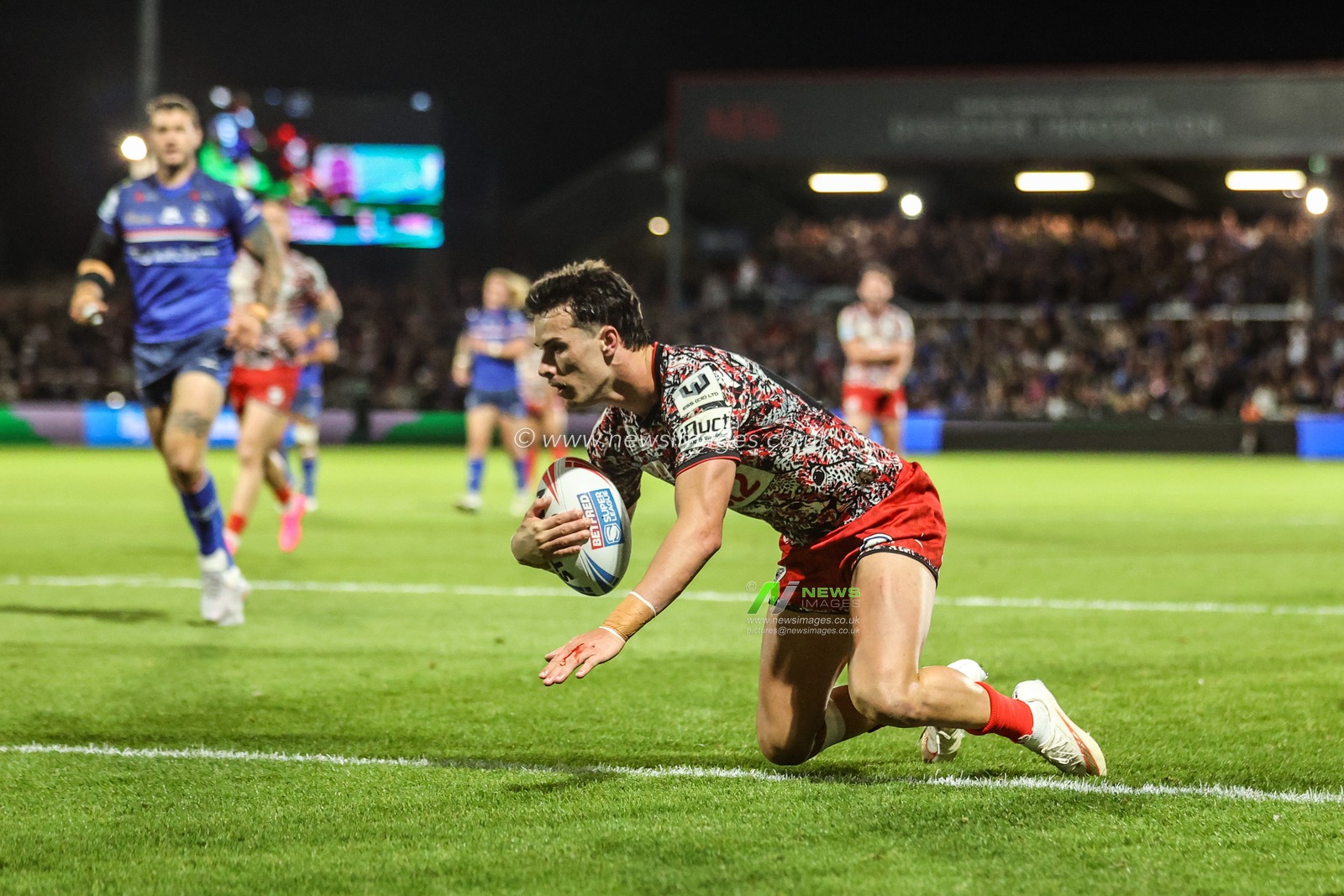Betfred Super League Play-off Eliminator round Wakefield Trinity v Leigh Leopards