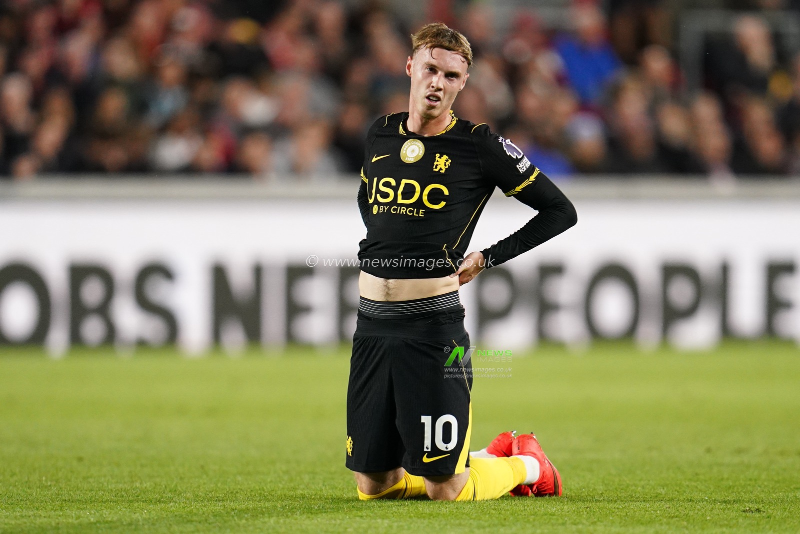 Cole Palmer of Chelsea during the Premier League match Brentford vs Chelsea at GTECH Community Stadium, London, United Kingdom on 18 September 2026

(Photo by Harvey Murphy/News Images)
