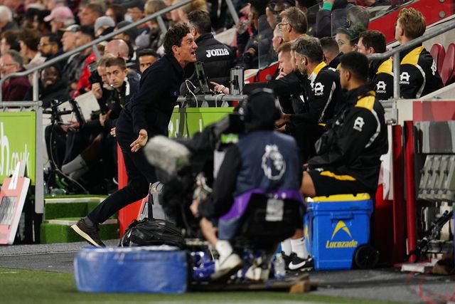 Keith Andrews manager of Brentford during the Premier League match Brentford vs Chelsea at GTECH Community Stadium, London, United Kingdom on 18 September 2026

(Photo by Harvey Murphy/News Images)