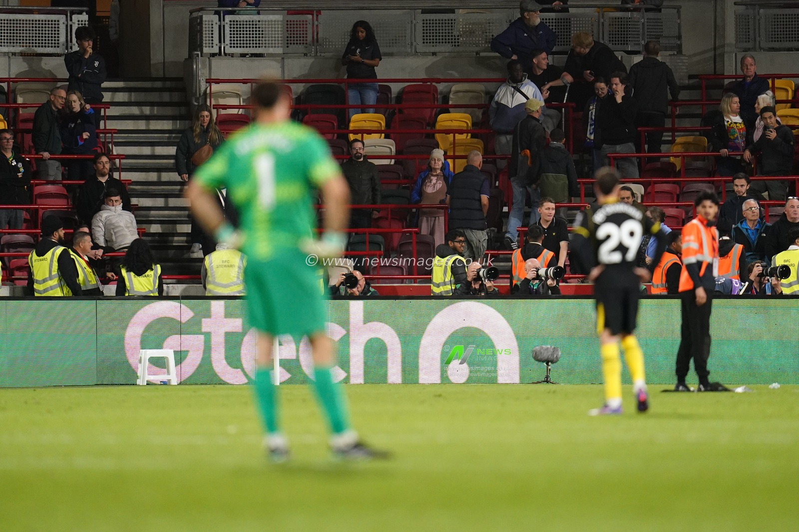 View of the away support at full time during the Premier League match Brentford vs Chelsea at GTECH Community Stadium, London, United Kingdom on 18 September 2026

(Photo by Harvey Murphy/News Images)