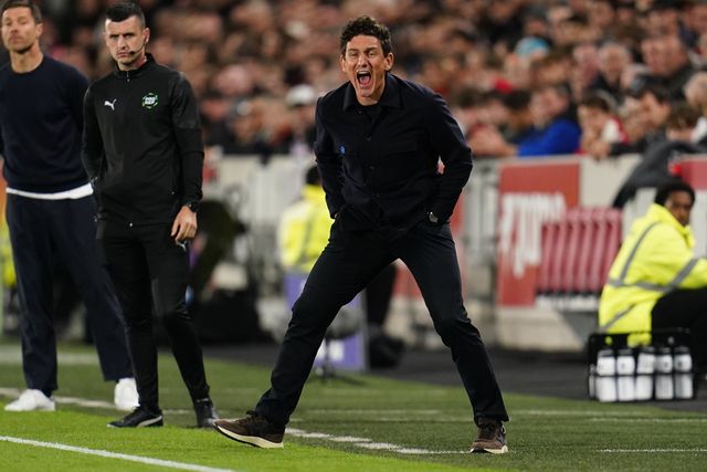 Keith Andrews manager of Brentford during the Premier League match Brentford vs Chelsea at GTECH Community Stadium, London, United Kingdom on 18 September 2026

(Photo by Harvey Murphy/News Images)
