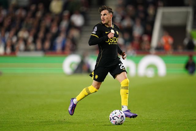 Pep Chavarria of Chelsea with the ball during the Premier League match Brentford vs Chelsea at GTECH Community Stadium, London, United Kingdom on 18 September 2026

(Photo by Harvey Murphy/News Images)