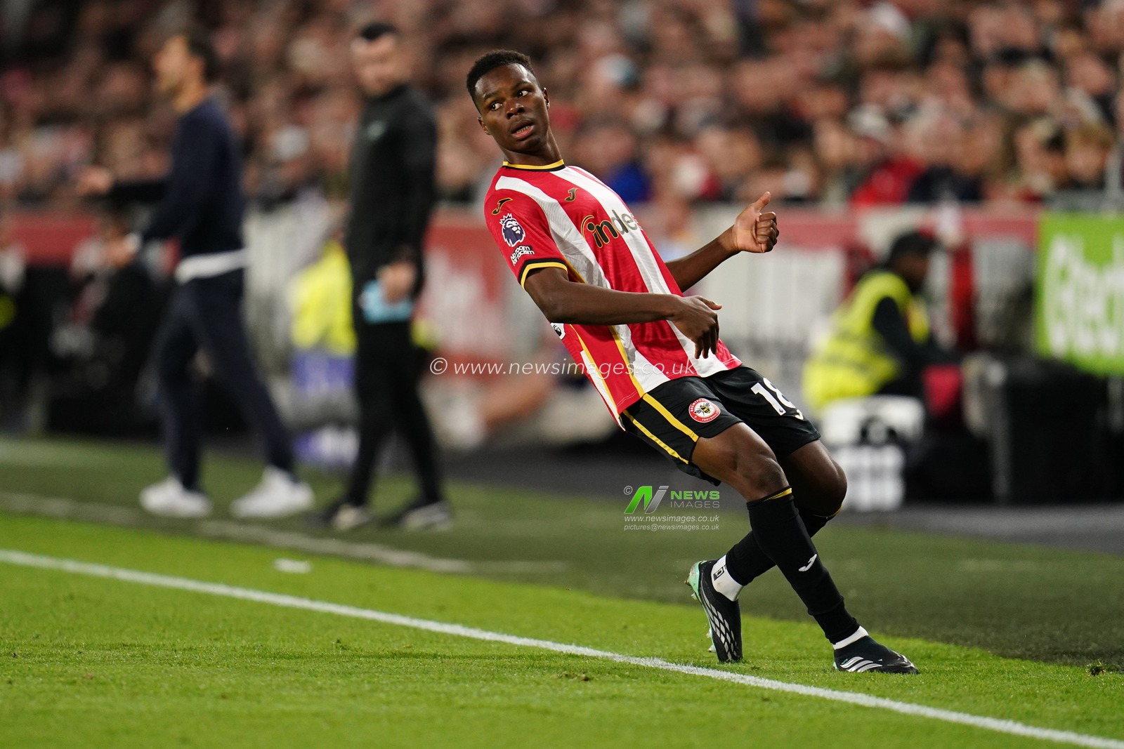 Mamadou Sangare of Brentford during the Premier League match Brentford vs Chelsea at GTECH Community Stadium, London, United Kingdom on 18 September 2026

(Photo by Harvey Murphy/News Images)