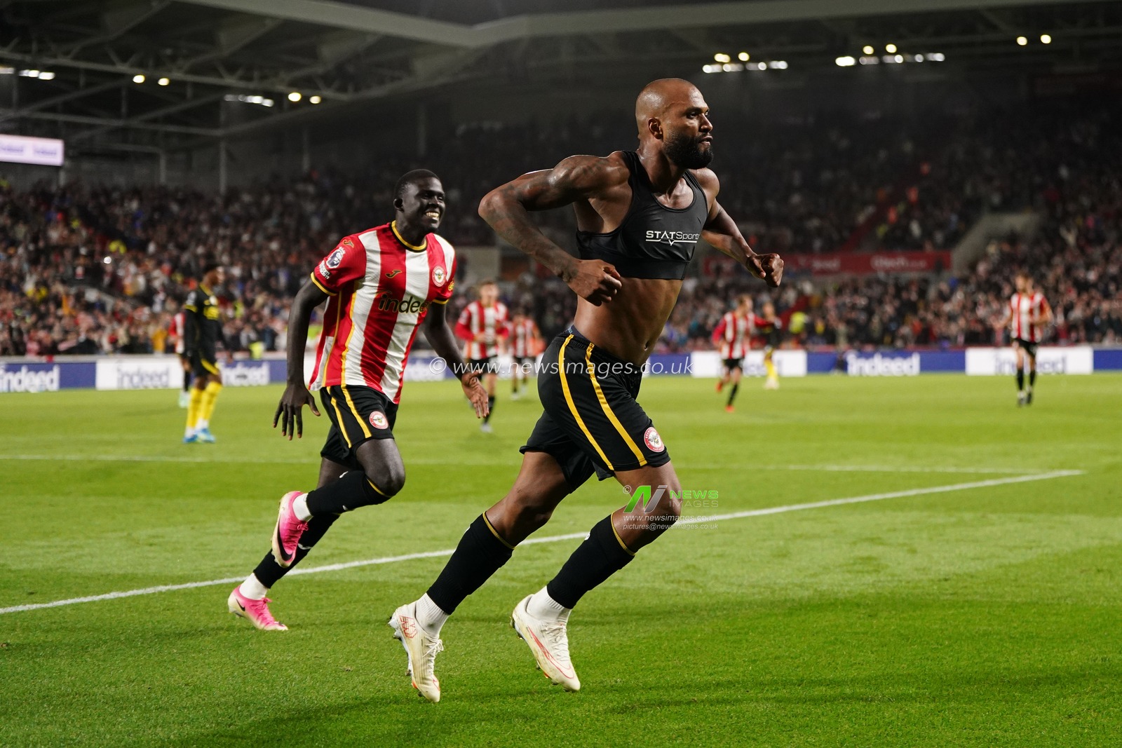 Igor Thiago of Brentford celebrates his goal during the Premier League match Brentford vs Chelsea at GTECH Community Stadium, London, United Kingdom on 18 September 2026

(Photo by Harvey Murphy/News Images)