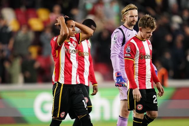 Brentford players at full time during the Premier League match Brentford vs Chelsea at GTECH Community Stadium, London, United Kingdom on 18 September 2026

(Photo by Harvey Murphy/News Images)
