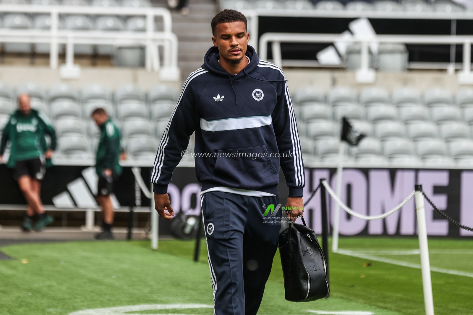 Malick Thiaw of Newcastle United arrives during the Premier League match Newcastle Untied vs Hull City at St. James's Park, Newcastle, United Kingdom on 19 September 2026

(Photo by Alfie Cosgrove/News Images)